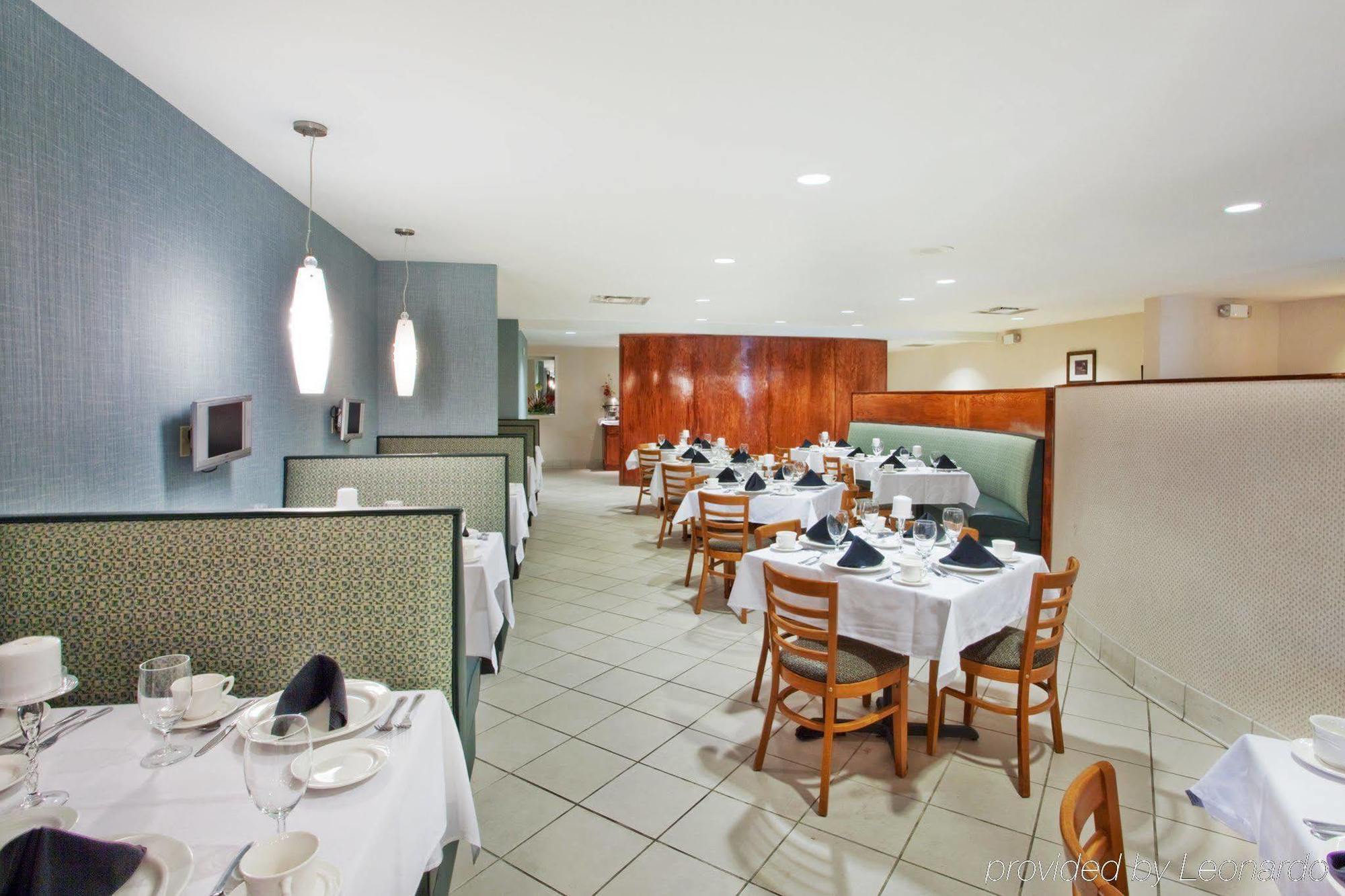 Holiday Inn Atlanta/Roswell By Ihg Restaurant photo